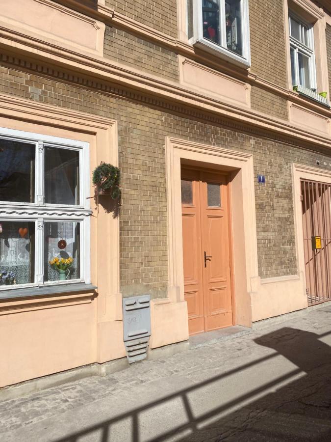 Cave By Casa Familia Apartamento Novi Sad Exterior foto